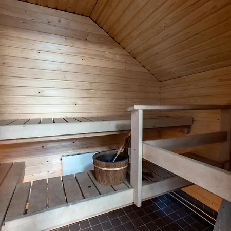 شقة Poista 2ndhomes Deluxe 2br Penthouse With Rooftop Terrace & Sauna In Center