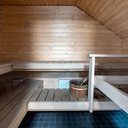 Poista 2ndhomes Deluxe 2br Penthouse With Rooftop Terrace & Sauna In Center 公寓 *