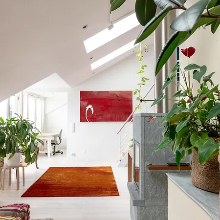 Poista 2ndhomes Deluxe 2br Penthouse With Rooftop Terrace & Sauna In Center *